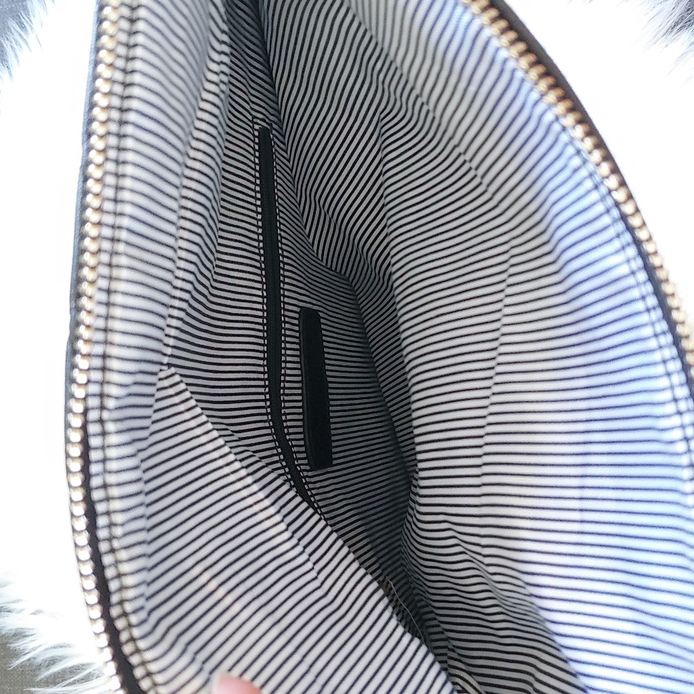 LAYLA Quilted Fold Over Oversized Clutch BLACK - Picture 3 of 6